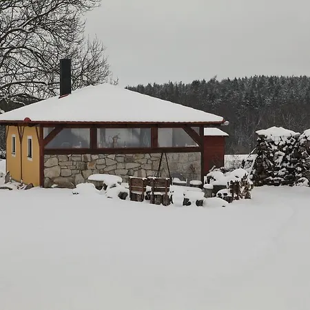 Country house Hrazdeny Statek *