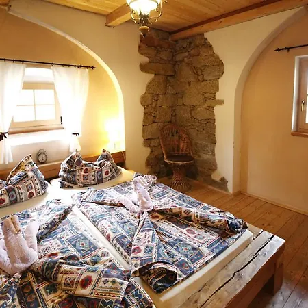 Country house Hrazdeny Statek *