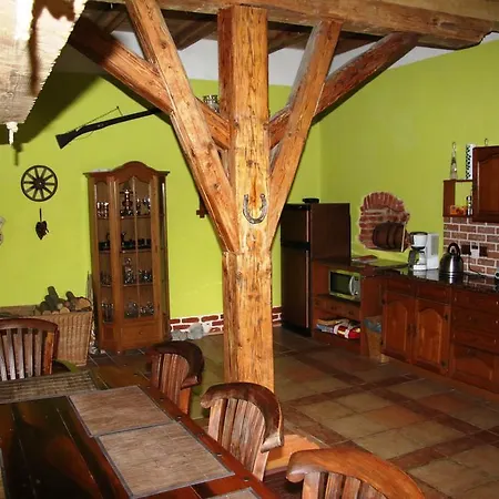 Hrazdeny Statek Country house